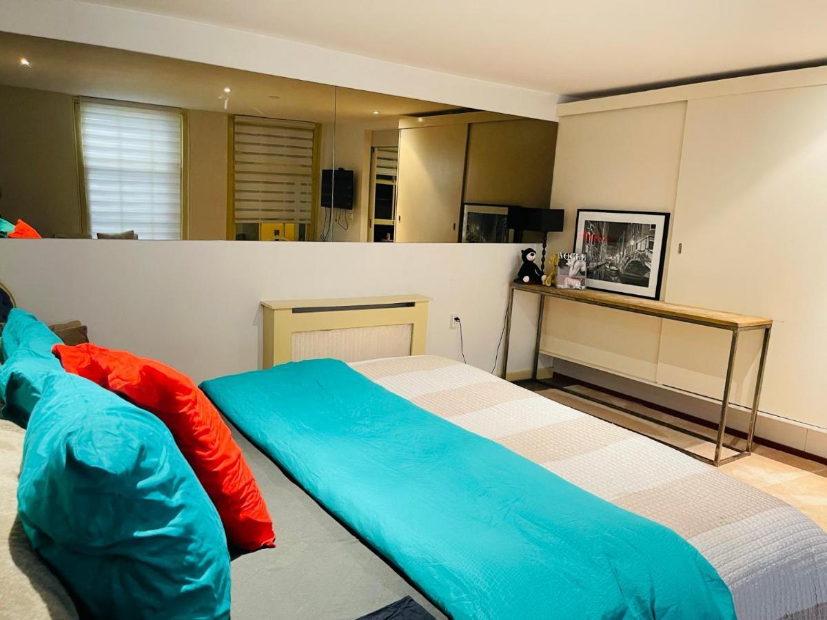Red Light District B & B Canal View Amsterdam Extérieur photo