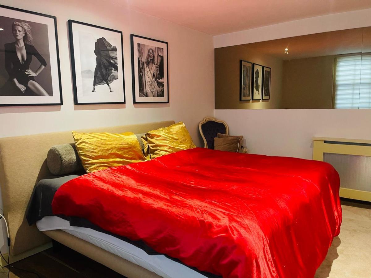 Red Light District B & B Canal View Amsterdam Extérieur photo